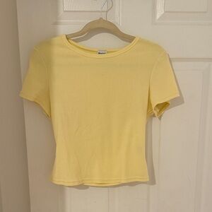 Princess Polly Soft Yellow Short Sleeve Tee